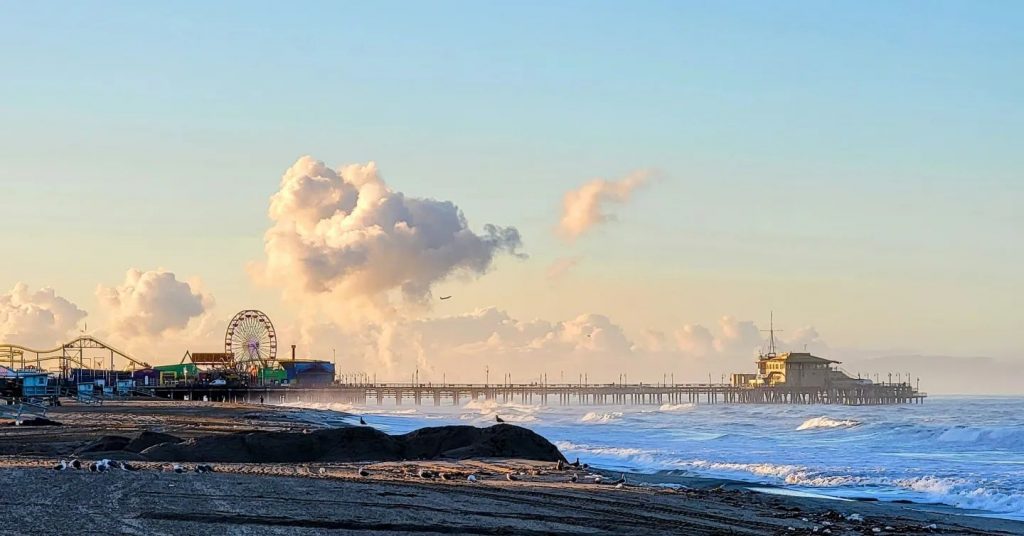 Clouds over the Santa Moncia Pier - Photo by @keembeats