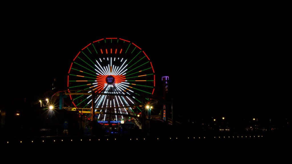 snowman on pacific wheel santa monica pier