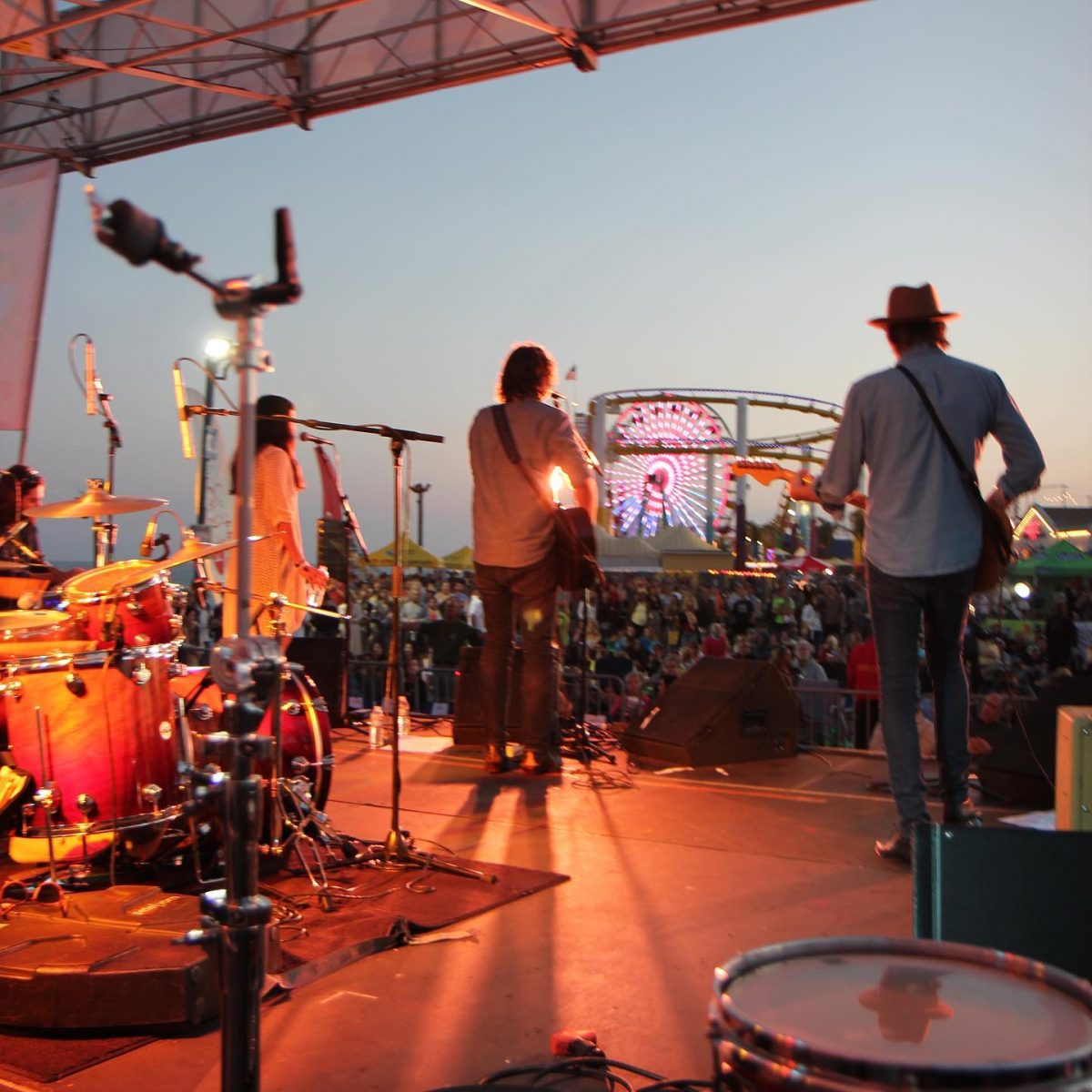 mattellisband-performing at twilight on the santa monica pier