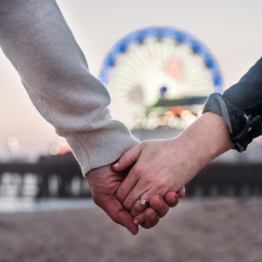 santa monica pier ferris wheel lighting valentines day pacific park